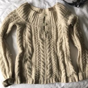 American eagle sweater